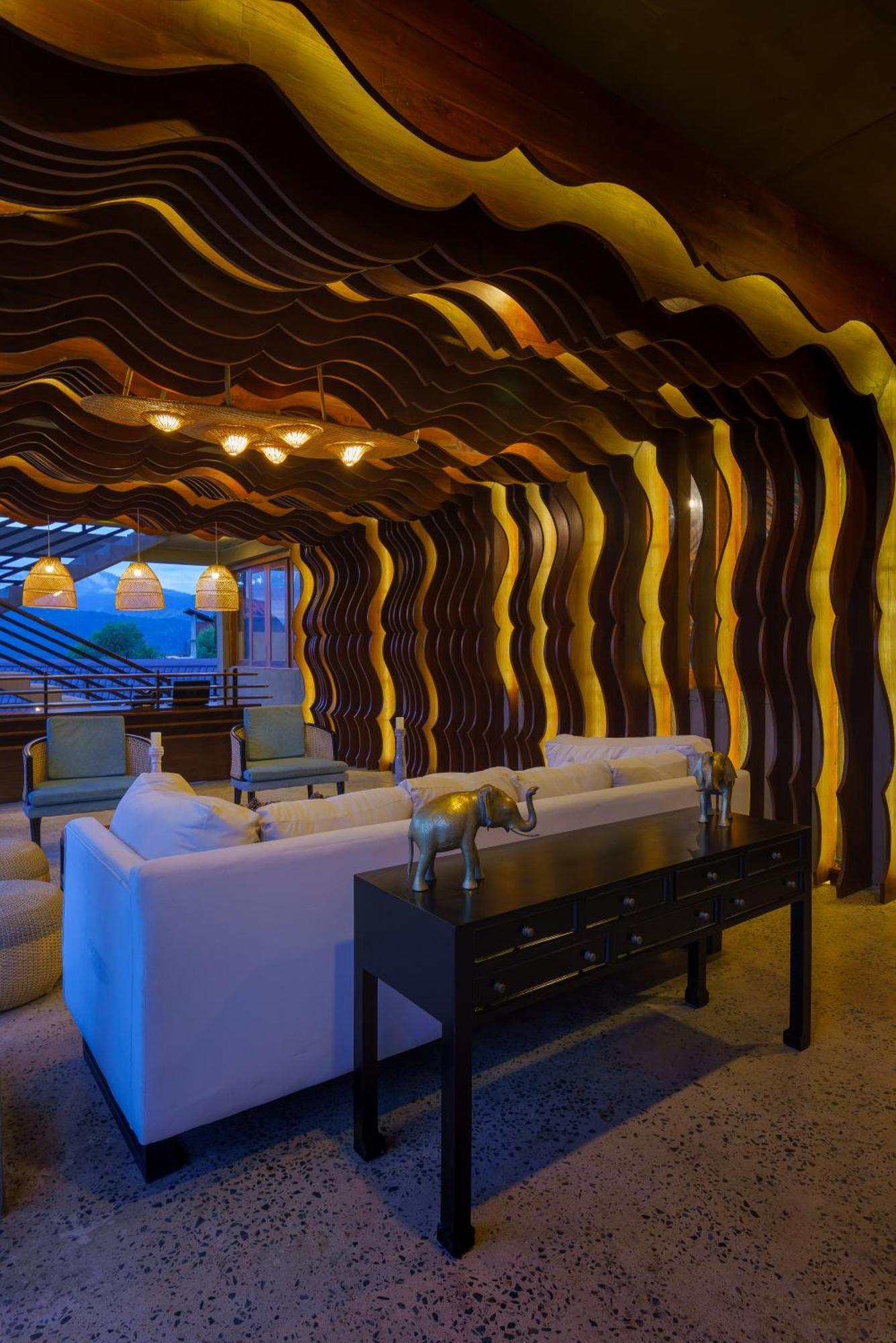 Majentra Ella Hotel ภายนอก รูปภาพ