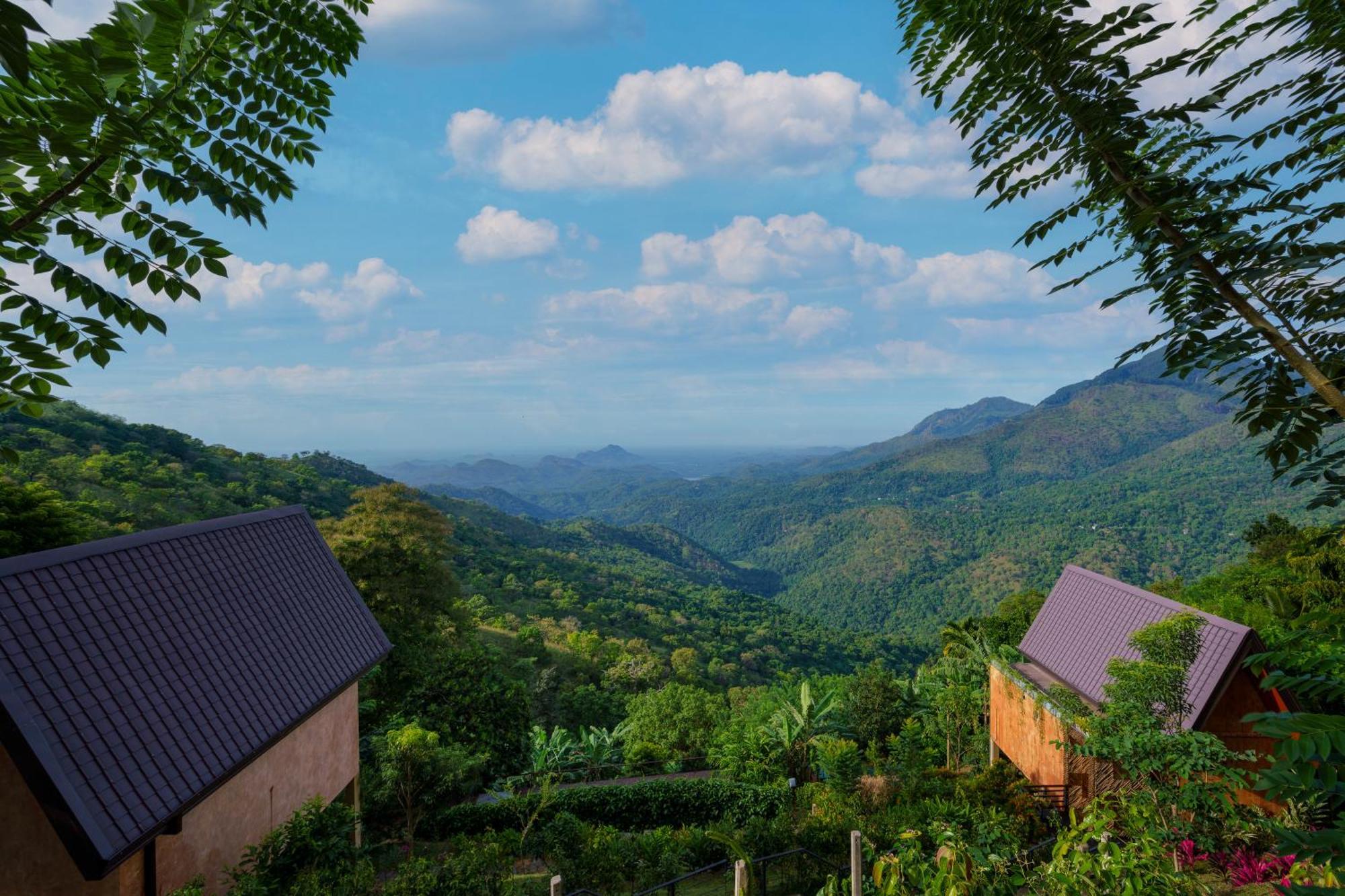 Majentra Ella Hotel ภายนอก รูปภาพ